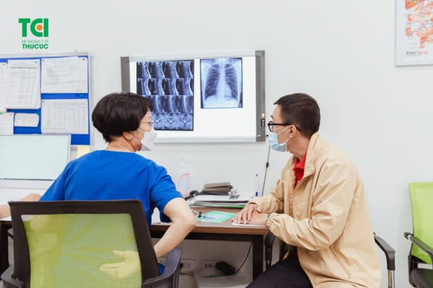 Thăm khám sớm khi có triệu chứng bệnh lây qua đường hô hấp