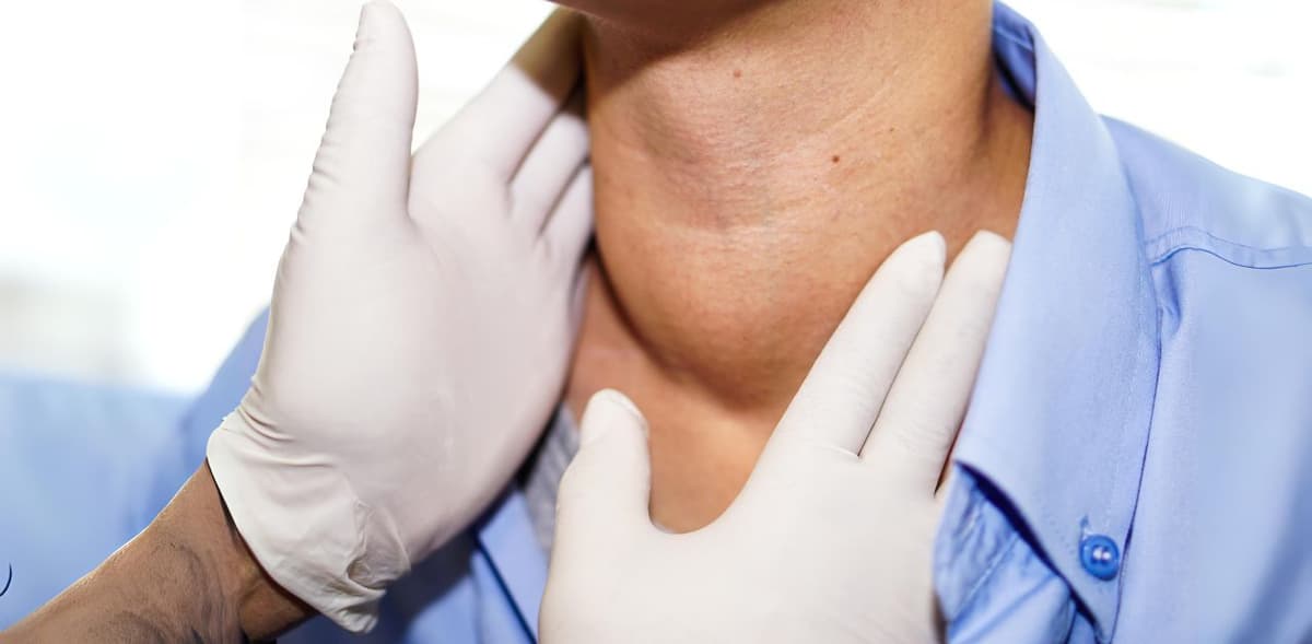 Bướu tuyến giáp: Dấu hiệu và cách chẩn đoán