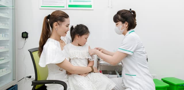 Các triệu chứng sau tiêm vacxin viêm não Nhật Bản