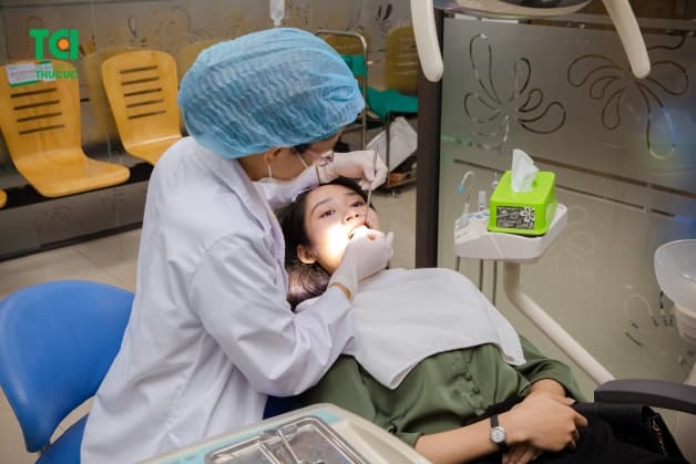 làm răng sâu nhanh rụng