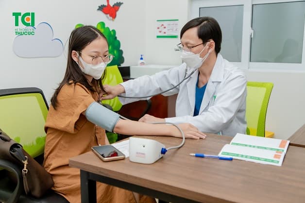 tiêm uốn ván bị sưng ngứa