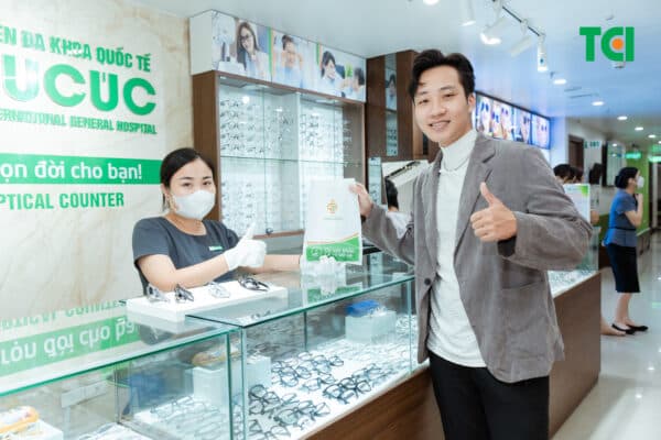 Cắt kính cận ở đâu uy tín và có giá tốt?