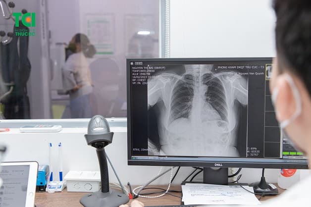 Cách cải thiện tình trạng khó thở ở người bệnh viêm phế quản