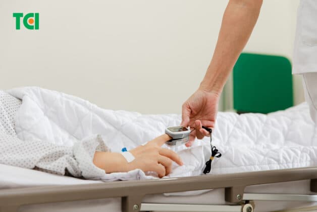 Bệnh nhân cần thăm khám chuyên khoa càng sớm càng tốt để ngăn tình trạng trĩ nặng lên