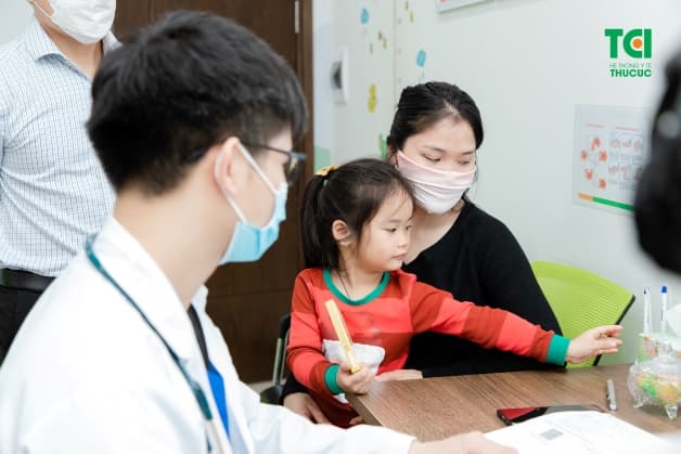 dấu hiệu tay chân miệng