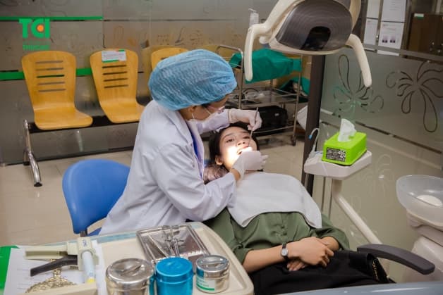 sau khi hàn răng gãy