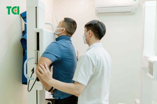 Thăm khám ngay khi tình trạng ho có đờm trắng kéo dài nhiều ngày, không thuyên giảm