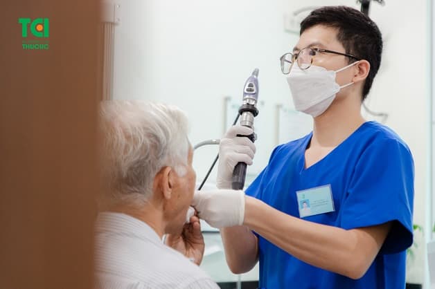 Kiểm tra thăm khám để lấy dị vật đúng cách