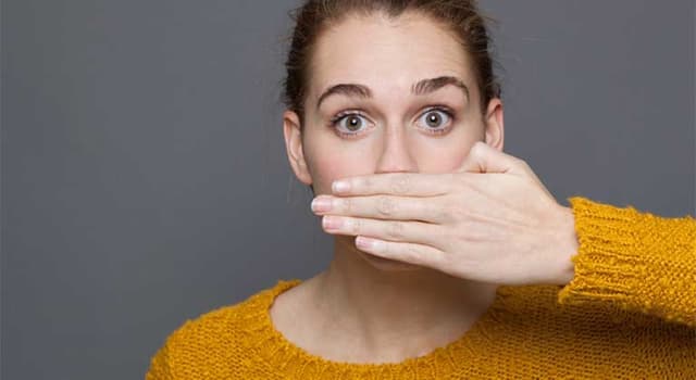 Tình trạng hôi miệng khô miệng và cách điều trị