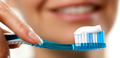 Đi tìm lời giải: Kem đánh răng đánh bay cao răng