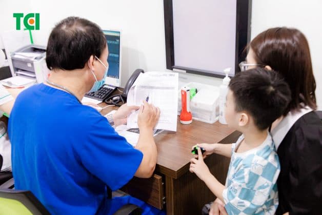 Phụ huynh nên tìm hiểu kỹ để lựa chọn được gói khám sức khỏe phù hợp với trẻ