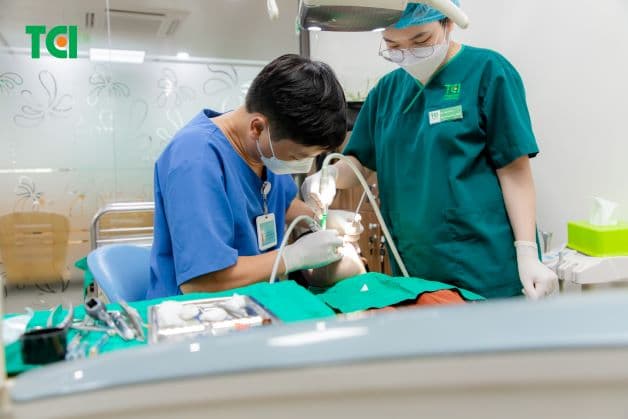 lấy cao răng có đắt hay không