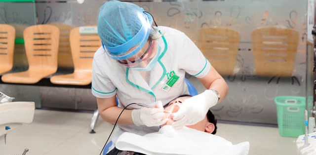 Toàn cảnh quy trình nha khoa cạo vôi răng