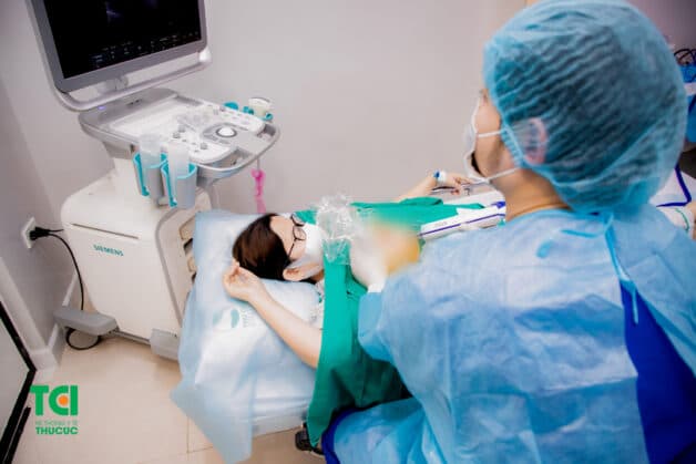 Điều trị nhân tuyến vú BIRADS 4 bằng sinh thiết u vú dưới hướng dẫn siêu âm và lực hút chân không tại Thu Cúc TCI.