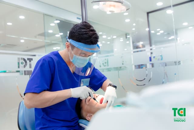 Nhổ răng khôn mọc lệch và những lưu ý