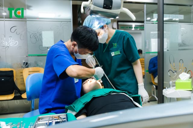 Nhổ răng khôn ở đâu đảm bảo uy tín và một số lưu ý