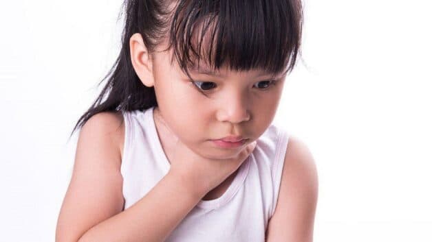 Nuốt xương cá nhiều nguy hiểm