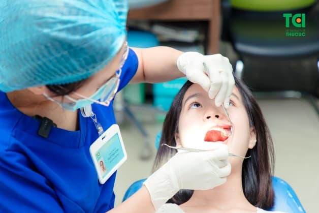 răng khôn nên nhổ hay không