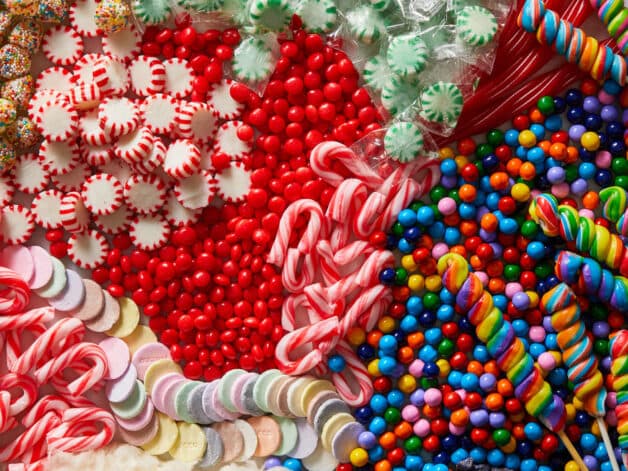 Giải đáp chi tiết thắc mắc: Tại sao lại sâu răng?