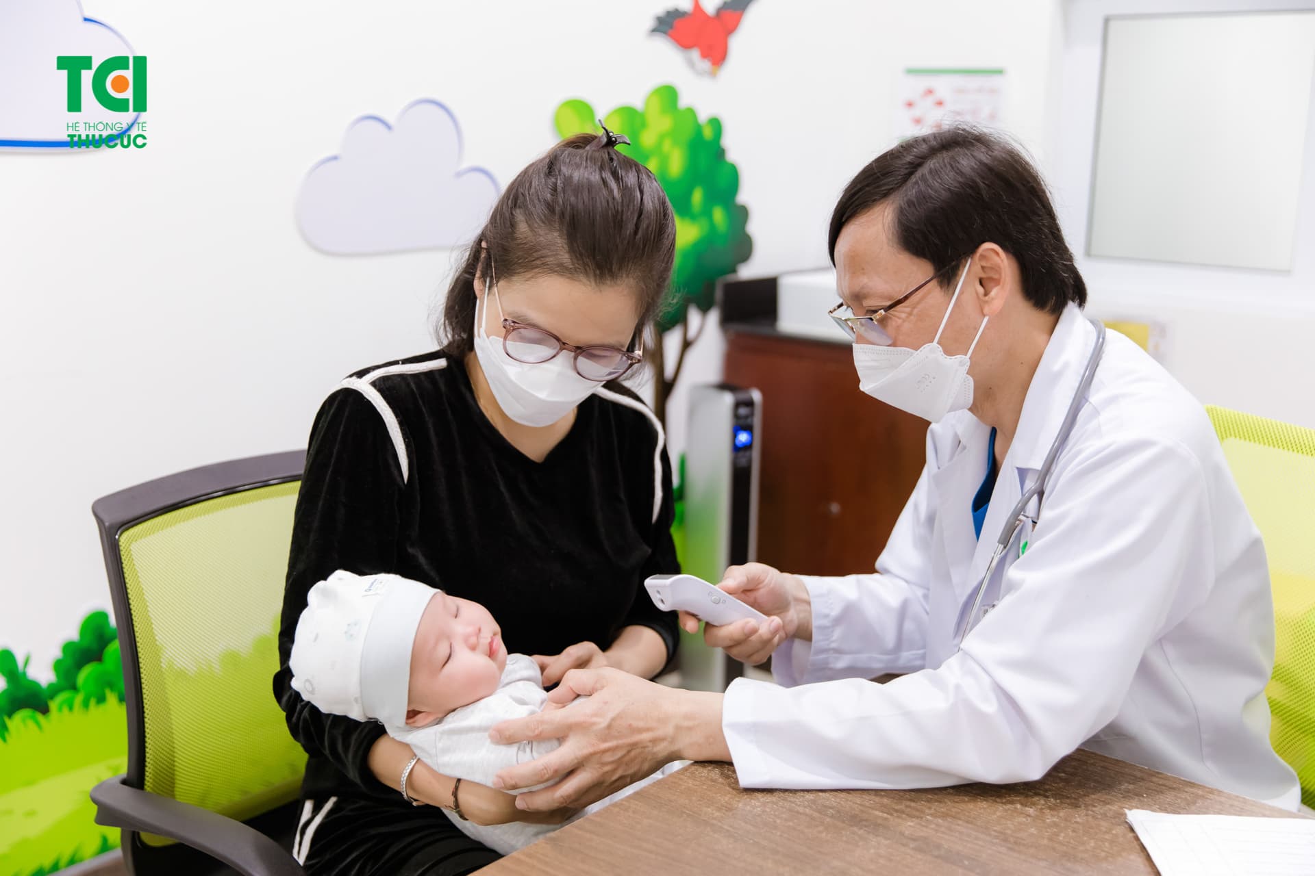 Trẻ nhỏ cần tiêm 5 trong 1 theo đúng phác đồ đã được bác sĩ chỉ định để đảm bảo hiệu quả của thuốc