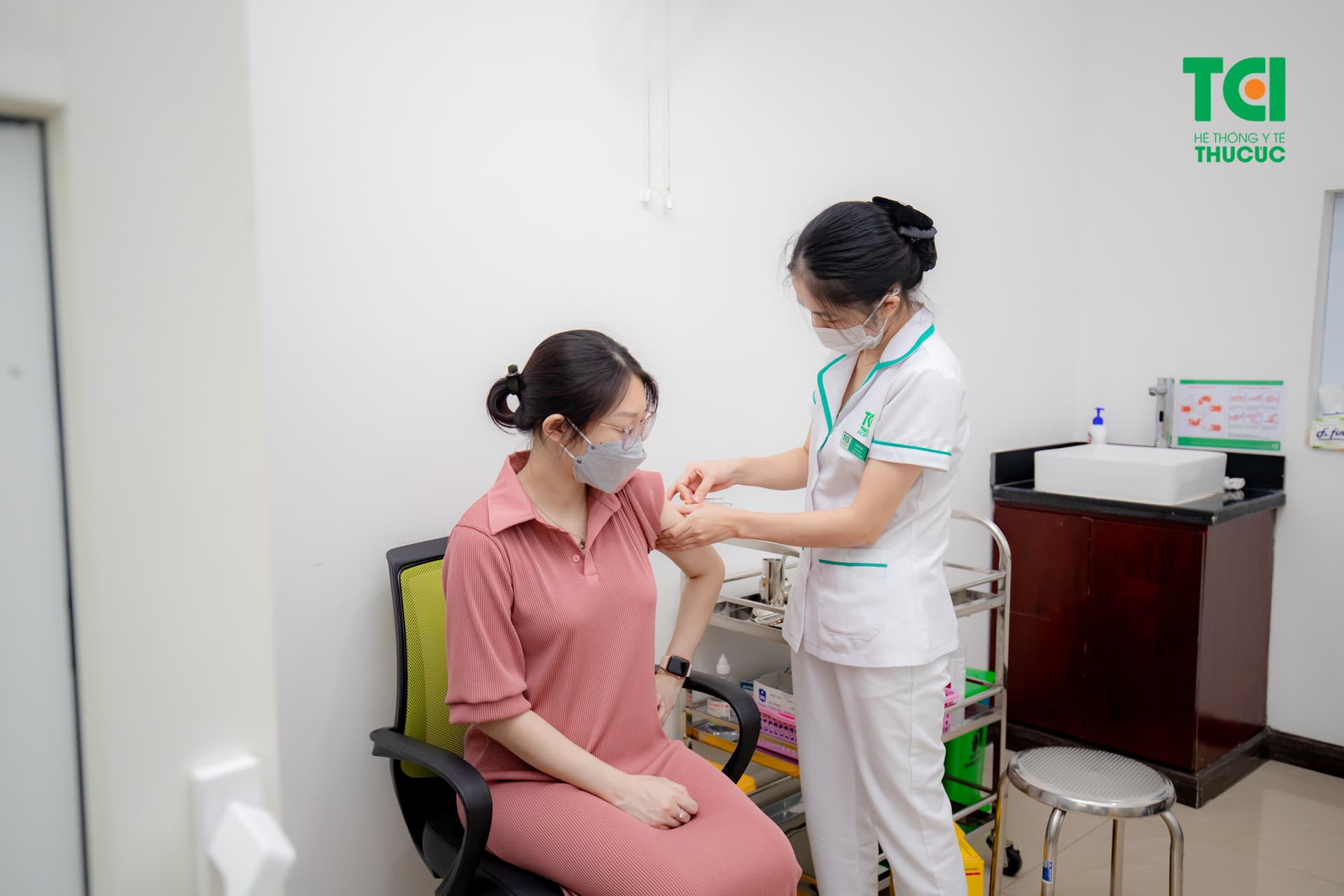 Tiêm uốn ván cho phụ nữ mang thai là phương pháp phòng bệnh chủ động, bảo vệ sức khỏe và an toàn thai kỳ, an toàn sau sinh