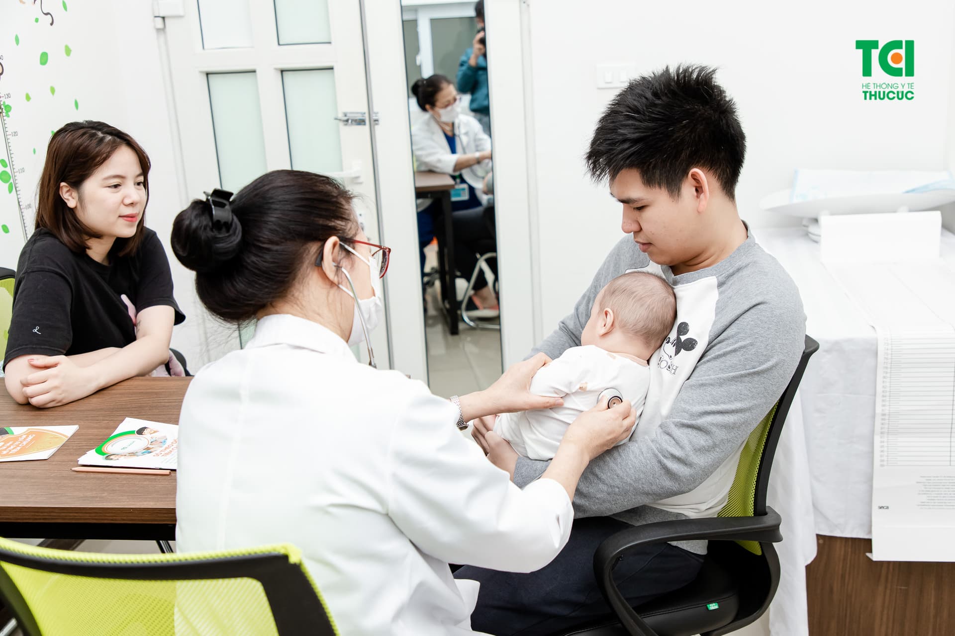 Tiêm vacxin Hexaxim tại phòng tiêm chủng Thu Cúc TCI