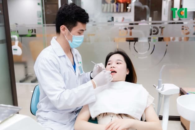 hàn răng thưa hết bao nhiêu tiền