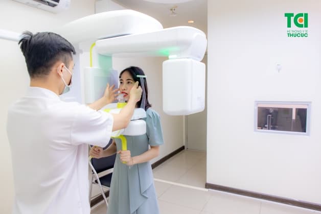 trồng răng implant có nguy hiểm không