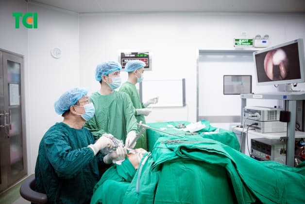 Polyp dây thanh cần điều trị sớm