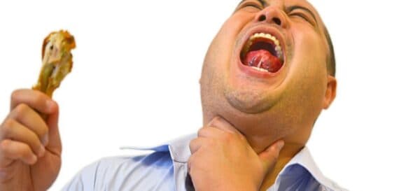 xử lý khi bị hóc xương-1