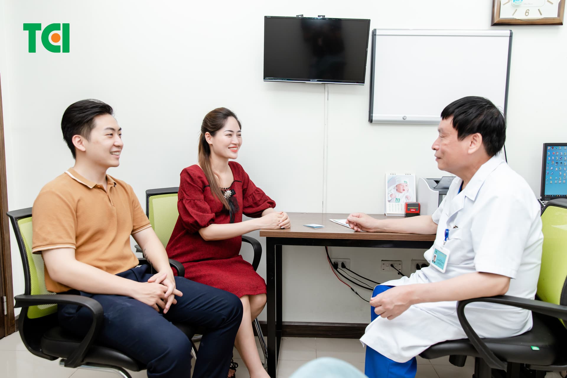 1 tháng được nghỉ khám thai mấy lần