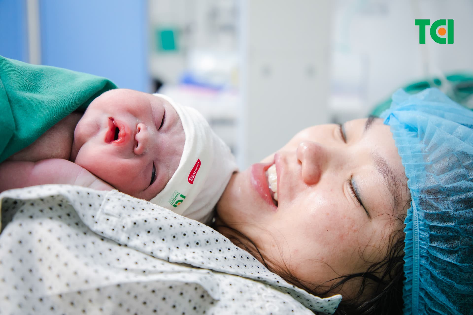 Bà bầu và trẻ sơ sinh có nguy cơ mắc uốn ván cao