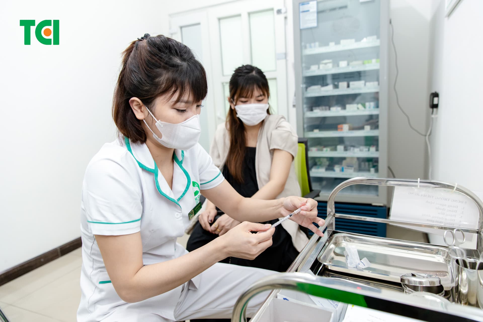 bầu quên tiêm 2 mũi uốn ván