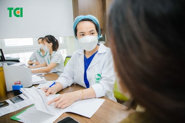 Khám sức khỏe định kỳ giúp phát hiện sớm các vấn đề sức khỏe, bao gồm cả u xơ tử cung