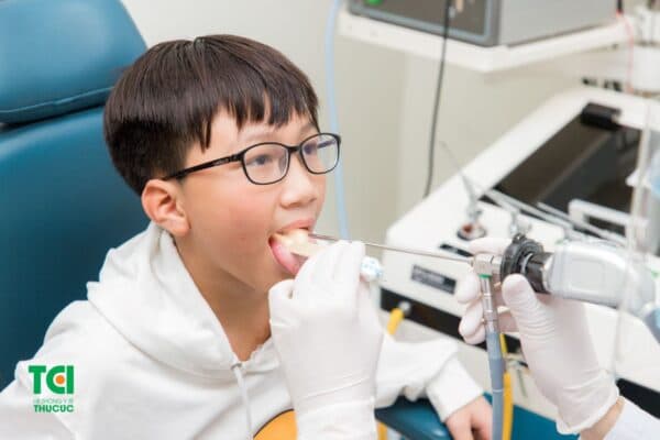 Khi nào hóc xương cá nhỏ cần đi gặp bác sĩ?