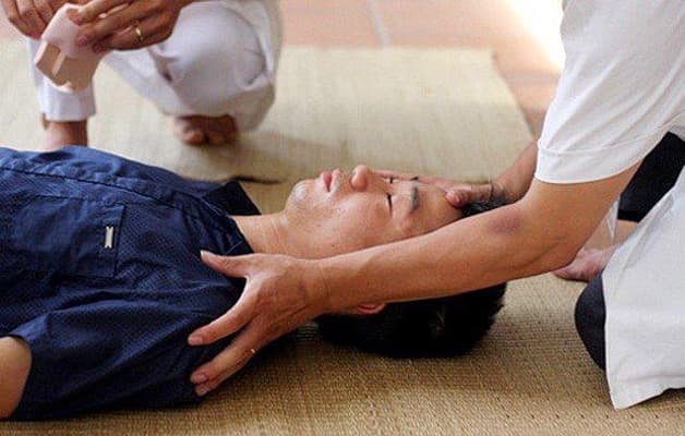 Làm thế nào khi bị đột quỵ - Sơ cứu tại chỗ.