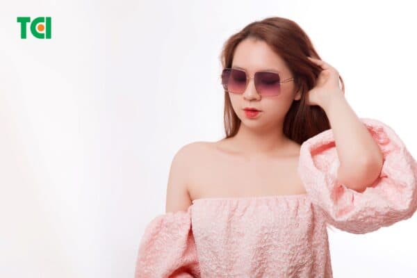 Tìm hiểu về tròng kính râm là gì?