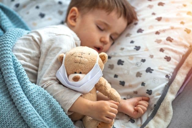 thuốc hạ sốt sau khi tiêm vacxin dùng cho trẻ bị sốt 38,5 độ C