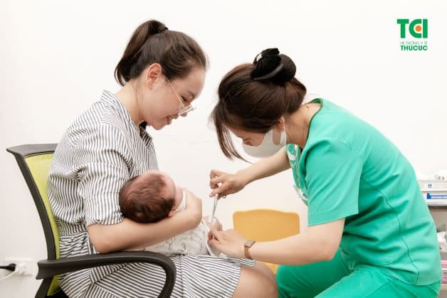 Tiêm vắc xin là biện pháp tích cực và hiệu quả để phòng bệnh