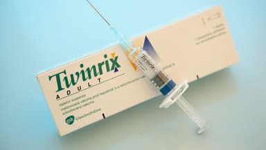 Những điều cần biết khi tiêm vắc xin viêm gan AB