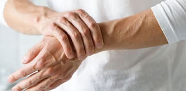 Viêm khớp dạng thấp: Nguyên nhân và triệu chứng