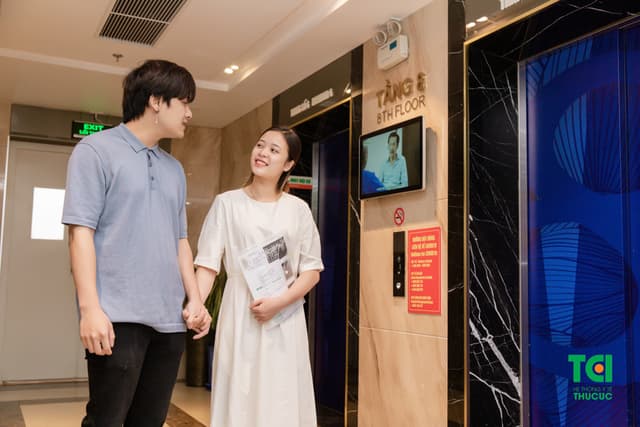 Ảnh Tiktoker triệu follower Đào Nguyễn Ánh trải nghiệm cùng vợ bầu tại TCI