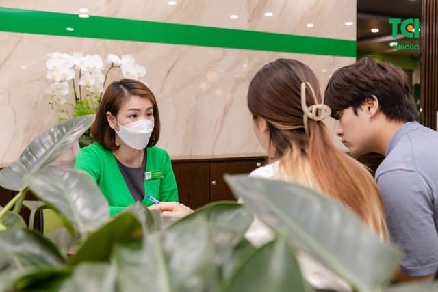 Ảnh Tiktoker triệu follower Đào Nguyễn Ánh trải nghiệm cùng vợ bầu tại TCI