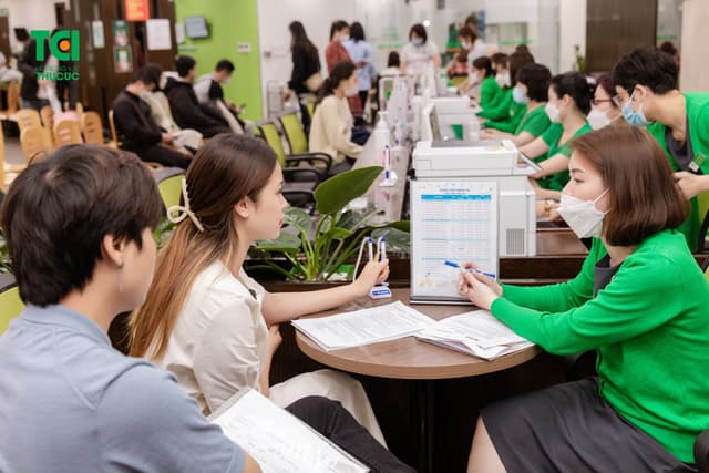 Ảnh Tiktoker triệu follower Đào Nguyễn Ánh trải nghiệm cùng vợ bầu tại TCI