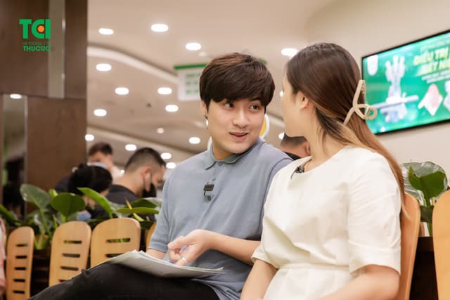 Ảnh Tiktoker triệu follower Đào Nguyễn Ánh trải nghiệm cùng vợ bầu tại TCI