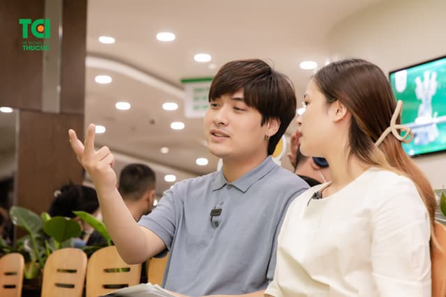 Ảnh Tiktoker triệu follower Đào Nguyễn Ánh trải nghiệm cùng vợ bầu tại TCI