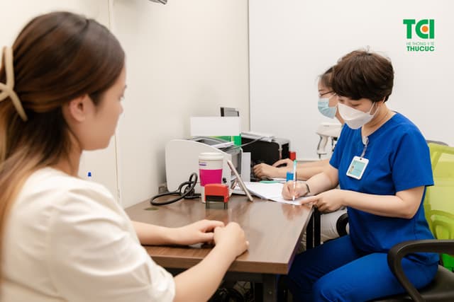 Ảnh Tiktoker triệu follower Đào Nguyễn Ánh trải nghiệm cùng vợ bầu tại TCI