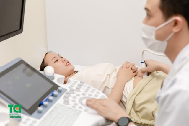 Ảnh Tiktoker triệu follower Đào Nguyễn Ánh trải nghiệm cùng vợ bầu tại TCI