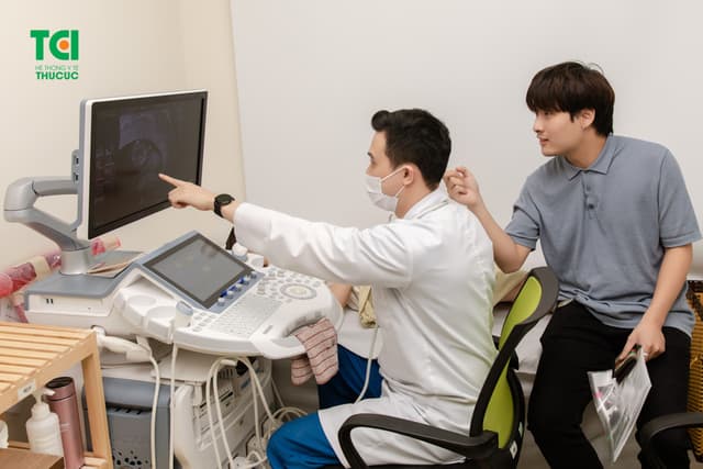 Ảnh Tiktoker triệu follower Đào Nguyễn Ánh trải nghiệm cùng vợ bầu tại TCI