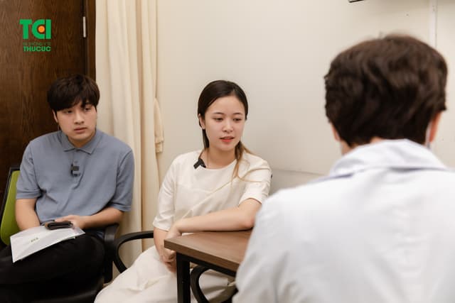 Ảnh Tiktoker triệu follower Đào Nguyễn Ánh trải nghiệm cùng vợ bầu tại TCI